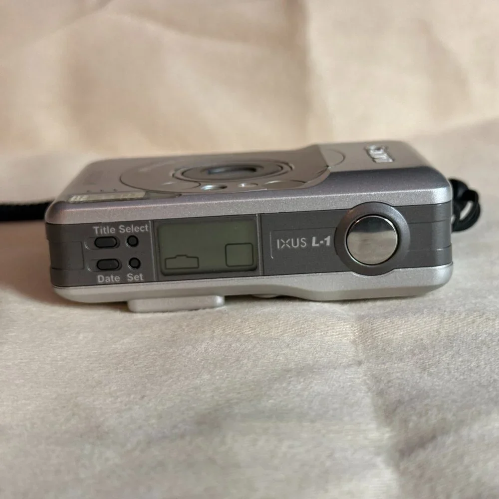 Canon IXUS L-1 compact APS Vintage film camera